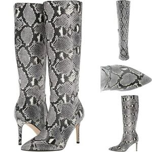 EUC. 8M. Nine West “Fivera Roccia” Tall Heeled Boots in black, white snake